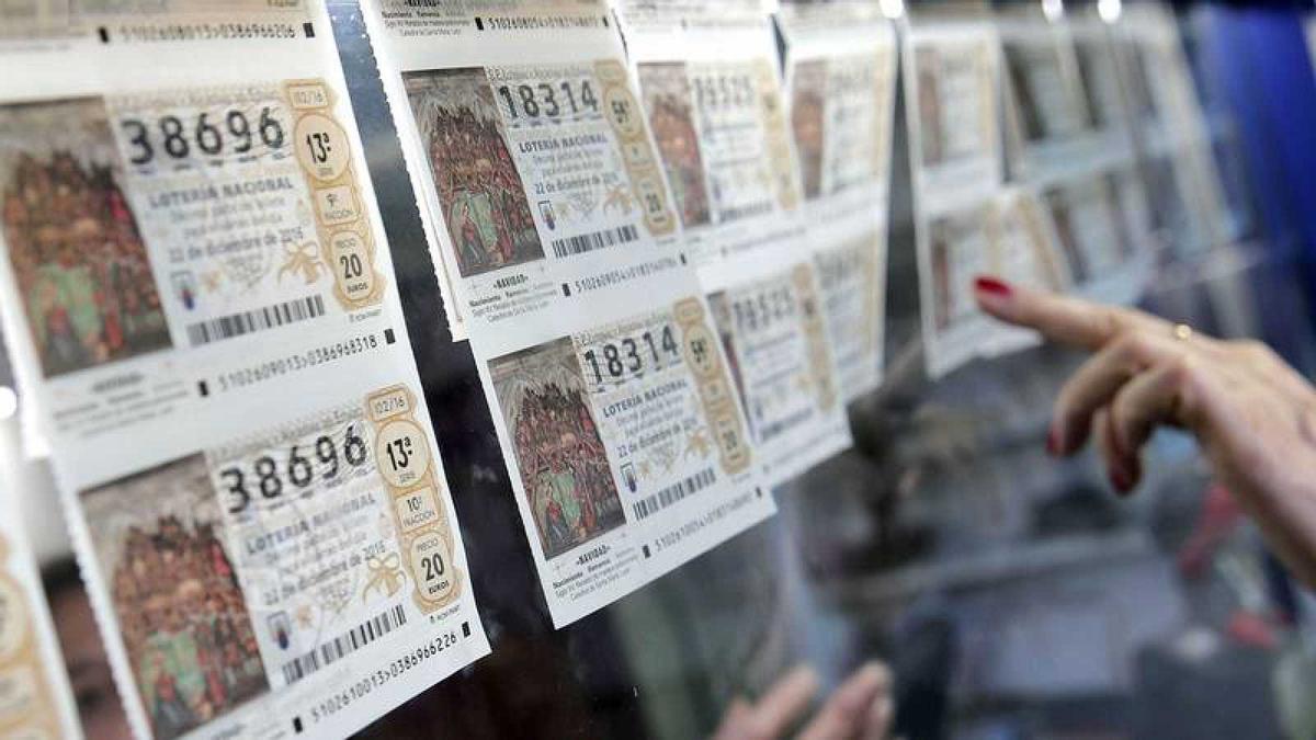 Décimos expuesto en una administración de lotería.