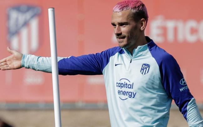 Antoine Griezmann, en un entrenamiento con el Atl&eacute;tico de Madrid.