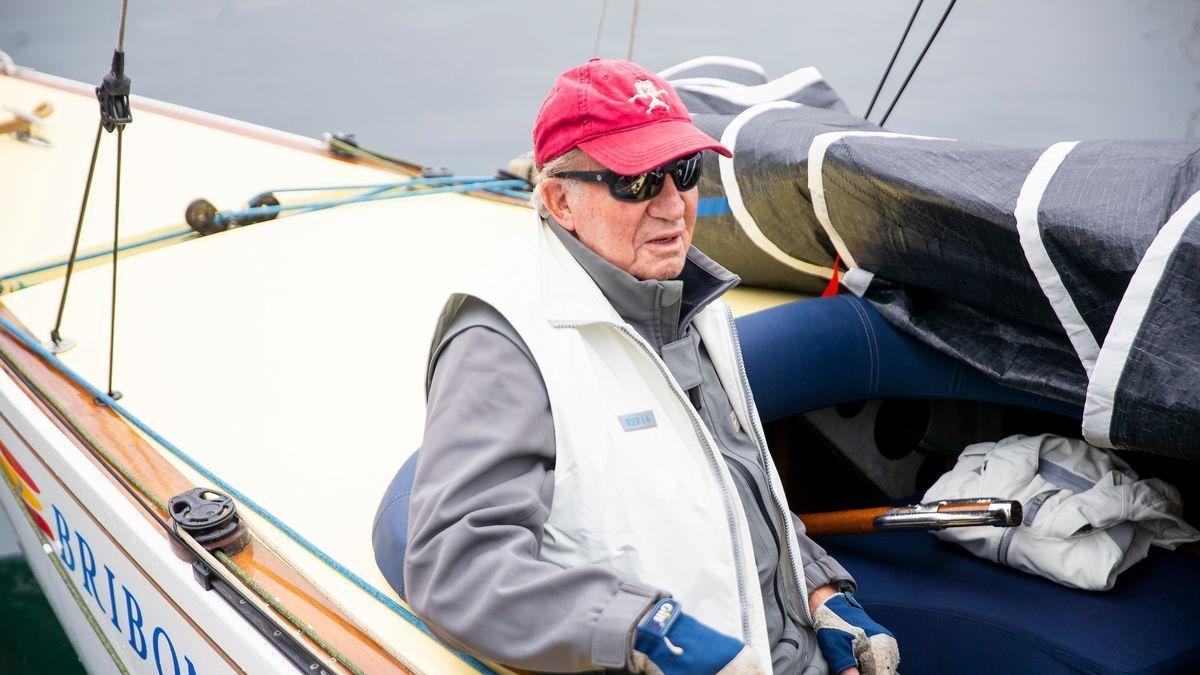 El rey emérito durante su visita el pasado mayo a Sanxenxo.