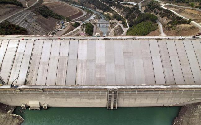 El embalse de Yesa, en mínimos históricos El embalse de Yesa, en mínimos históricos