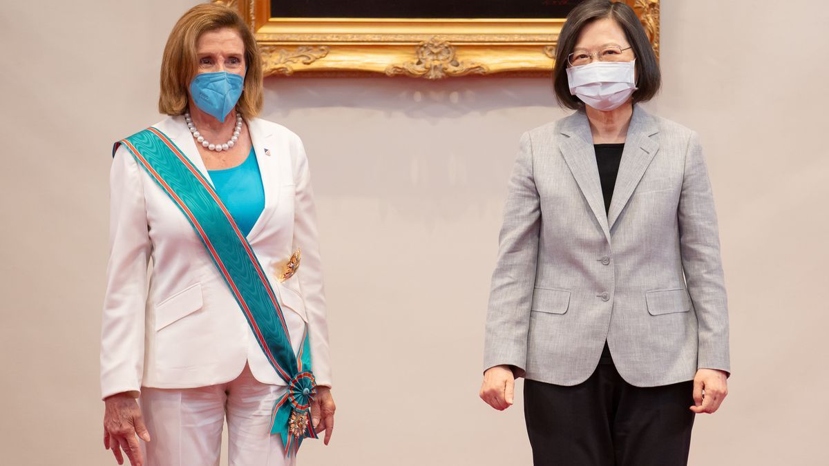 La presidenta de la Cámara de Representantes de Estados Unidos, Nancy Pelosi, y la presidenta de Taiwán, Tsai Ing-wen.