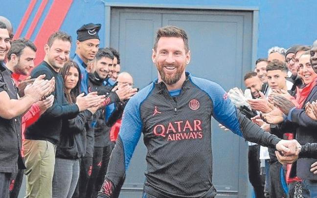 Messi fue recibido con honores en París. | FOTO: EFE Messi fue recibido con honores en París. | FOTO: EFE