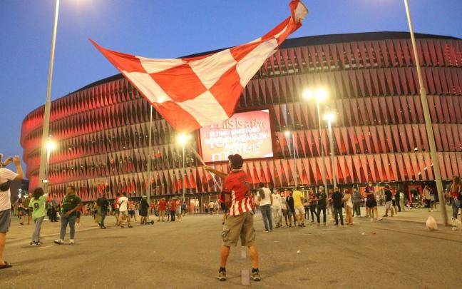 Imagen de San Mamés antes de comenzar un partido del Athletic. Imagen de San Mamés antes de comenzar un partido del Athletic.