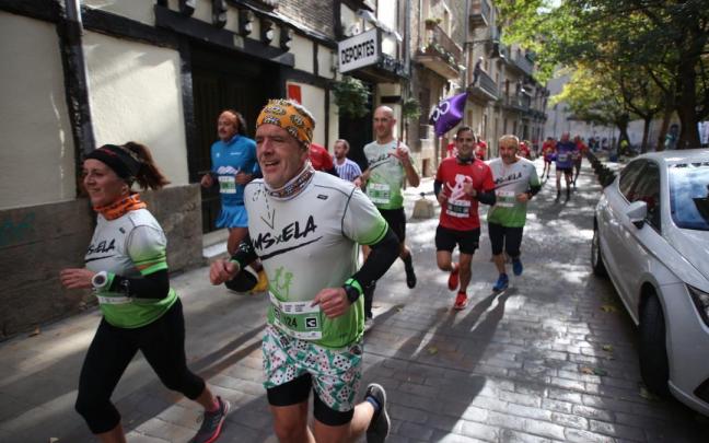 Corredores en la VIII Carrera Solidaria de Anfas.
