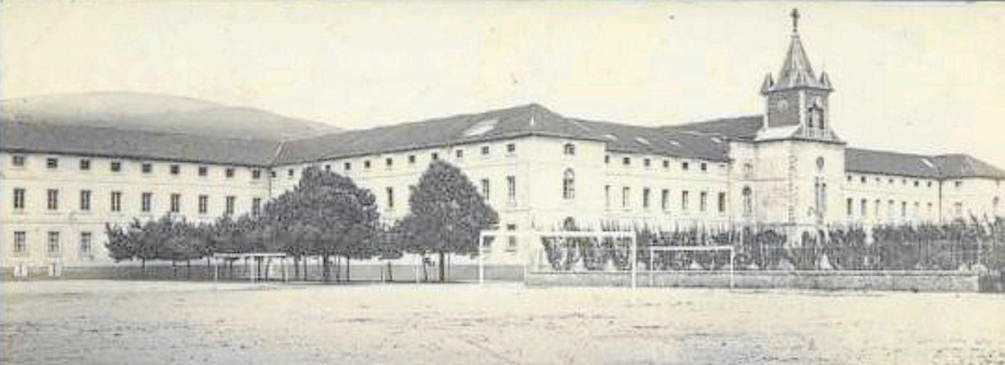 El desaparecido Colegio de Lekaroz donde, a salvo de sus viajes y de su obligado exilio, vivió el padre José Antonio (Aita Donostia) varias de sus navidades y moriría en 1956.