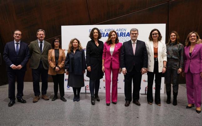Más de medio millar de personas disfrutan de la gala DEIA Kirol Saria Más de medio millar de personas disfrutan de la gala DEIA Kirol Saria