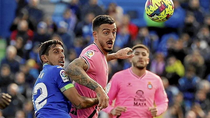 Joselu supera a Damián.