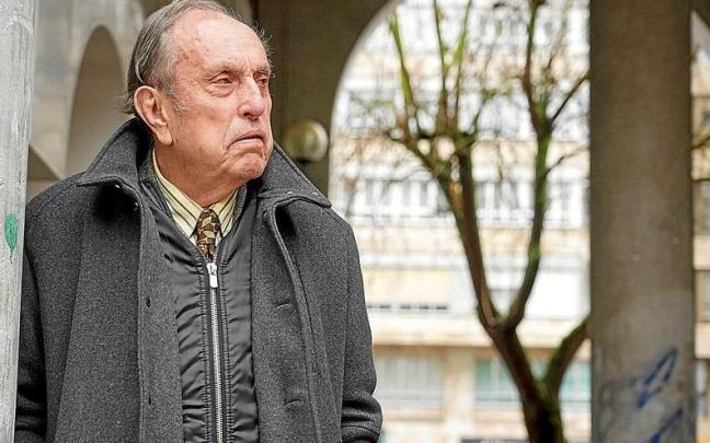 El escritor vitoriano Ram&oacute;n Pizarro de Hoyos.