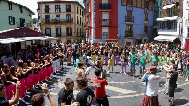 Imagen de archivo de las fiestas de Magdalenas de Mutriku.