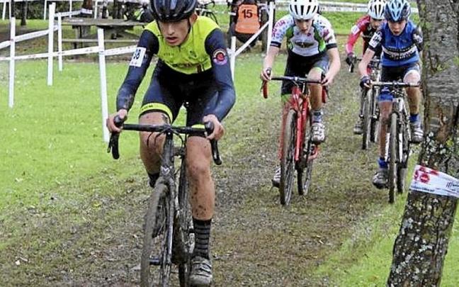 El ciclista legazpiarra Julen Ballina. | FOTO: N.G.