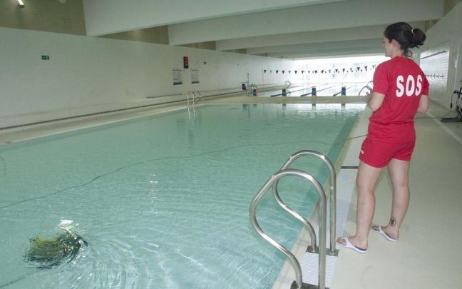 Piscina cubierta del centro c&iacute;vico de Salburua