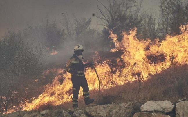 Incendio en el monte San Cristobal Incendio en el monte San Cristobal