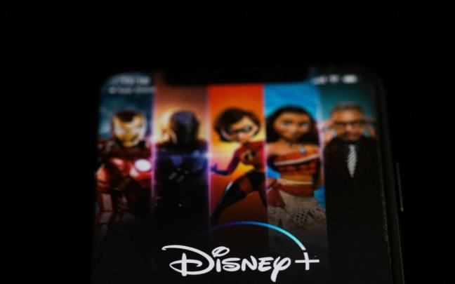 Disney+ anuncia un plan con publicidad y subida de precio en EEUU.