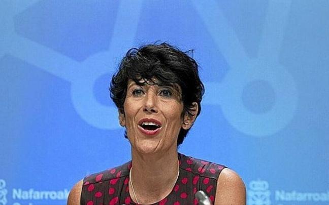 La consejera de Economía y Hacienda, Elma Saiz, ejerciendo de portavoz del Gobierno. | FOTO: UNAI BEROIZ La consejera de Economía y Hacienda, Elma Saiz, ejerciendo de portavoz del Gobierno. | FOTO: UNAI BEROIZ