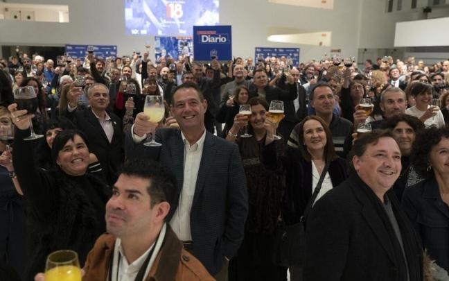 Imágenes: entre brindis, pintxos y muchas felicitaciones