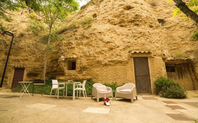 Las cuevas de Valtierra, un alojamiento que cumple 20 a&ntilde;os.