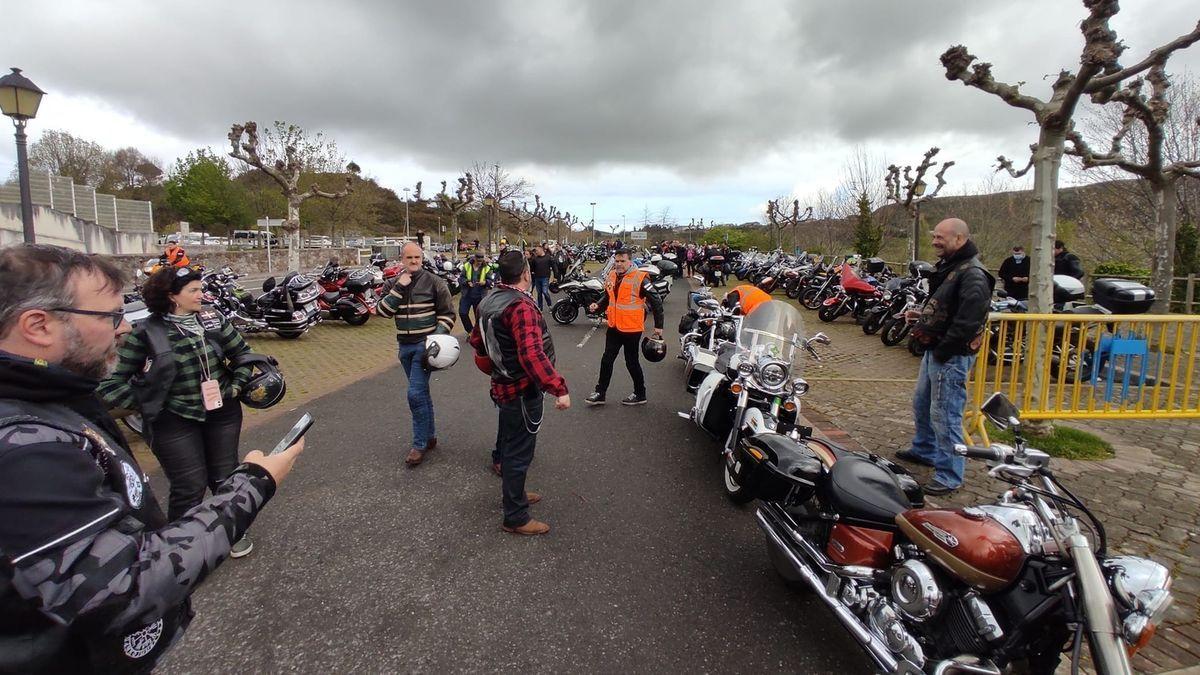 Las motos de Los Rebotaos rugirán en favor de la ELA en Trapagaran