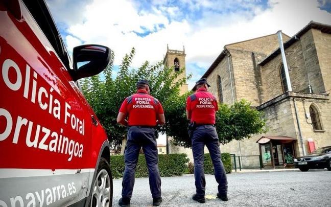 Una patrulla de la Policía Foral