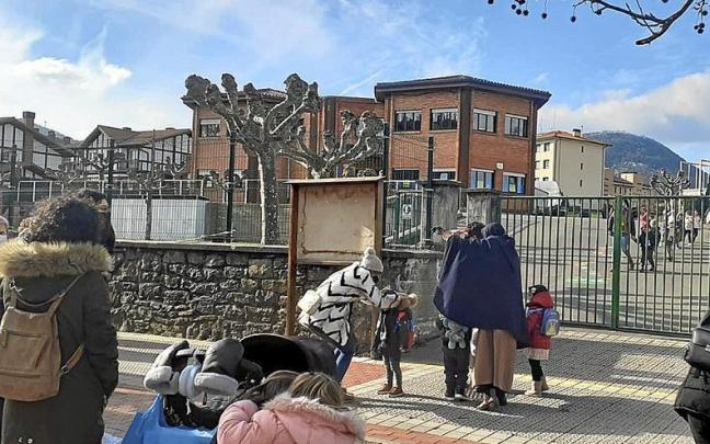 Salida de escolares del colegio Mendiko en Amurrio. Salida de escolares del colegio Mendiko en Amurrio.