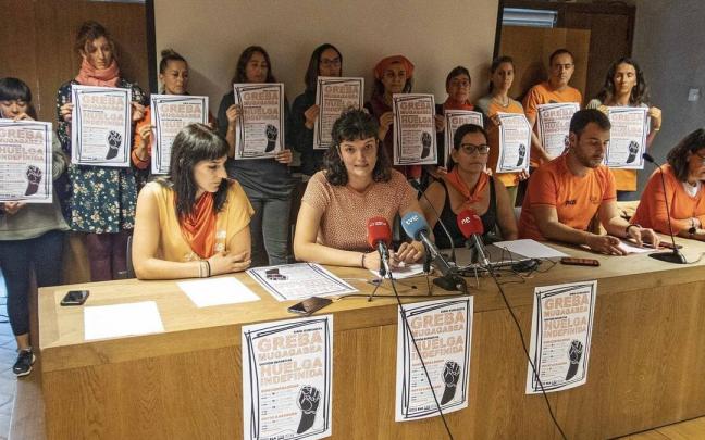 Rueda de prensa de los sindicatos convocantes de la huelga indefinida.