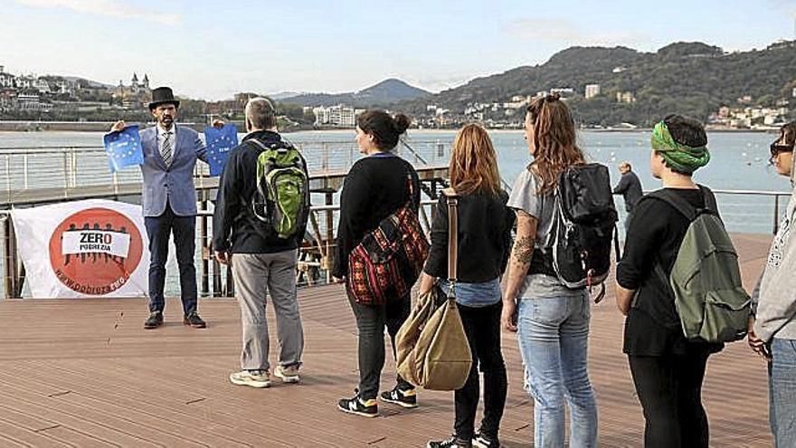 Acto de Pobreza Zero, ayer en Donostia. | FOTO: IKER AZURMENDI