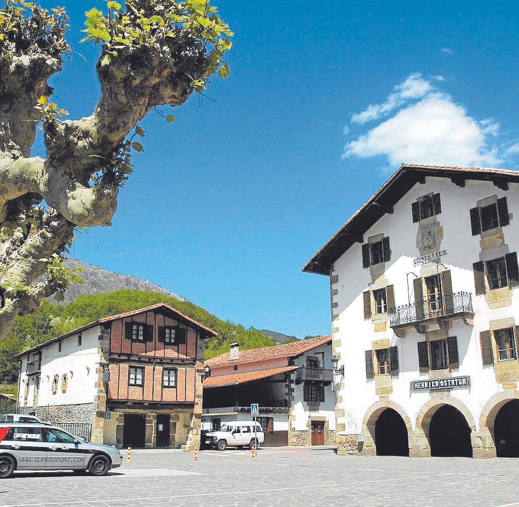 La villa de Ituren ha ganado siete habitantes en un año y pasa de 508 a 515, el 1,38% más.