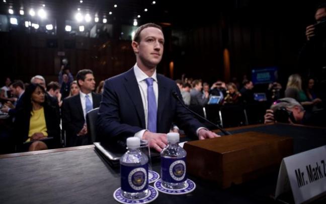 Mark Zuckerberg, en una comparecencia ante el Senado de Estados Unidos. Mark Zuckerberg, en una comparecencia ante el Senado de Estados Unidos.