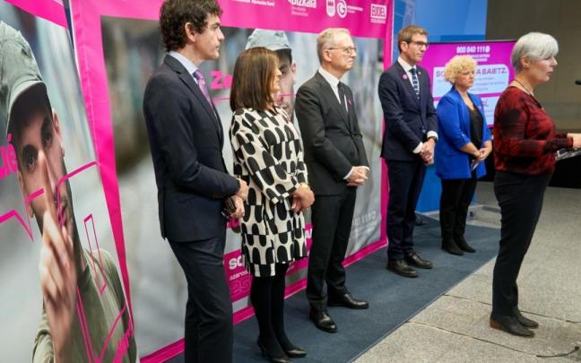 Todas las instituciones vascas se han unido en una única campaña ante la violencia contra las mujeres. Todas las instituciones vascas se han unido en una única campaña ante la violencia contra las mujeres.