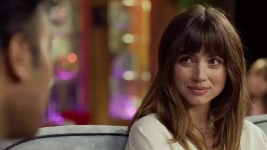 Ana de Armas en el tr&aacute;iler de 'Yesterday'.