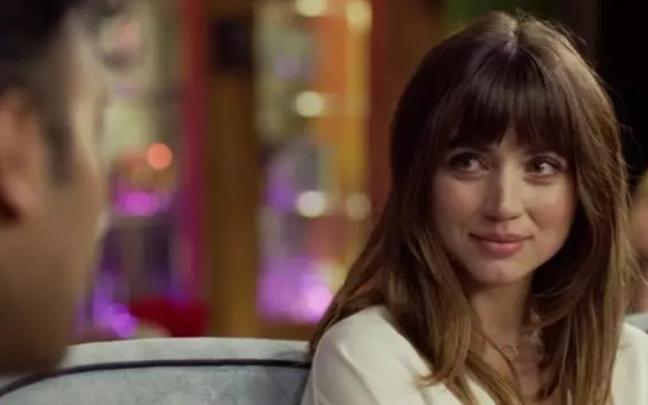 Ana de Armas en el tr&aacute;iler de 'Yesterday'.