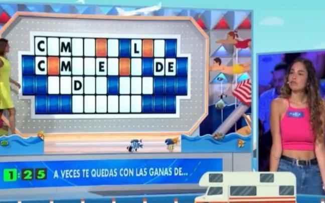 La concursante, frente a un panel de 'La Ruleta de la Suerte'. La concursante, frente a un panel de 'La Ruleta de la Suerte'.