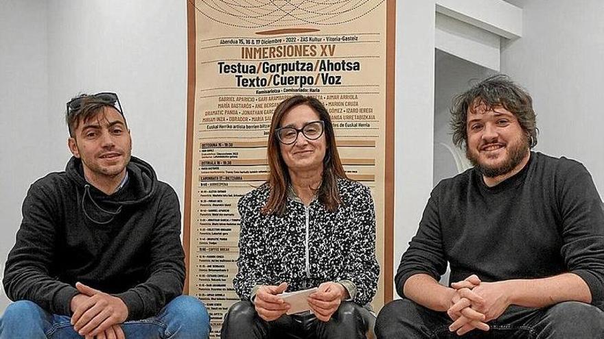 Iván Gómez, Cristina Arrazola-Oñate e Iker Fidalgo, ayer en Zas.