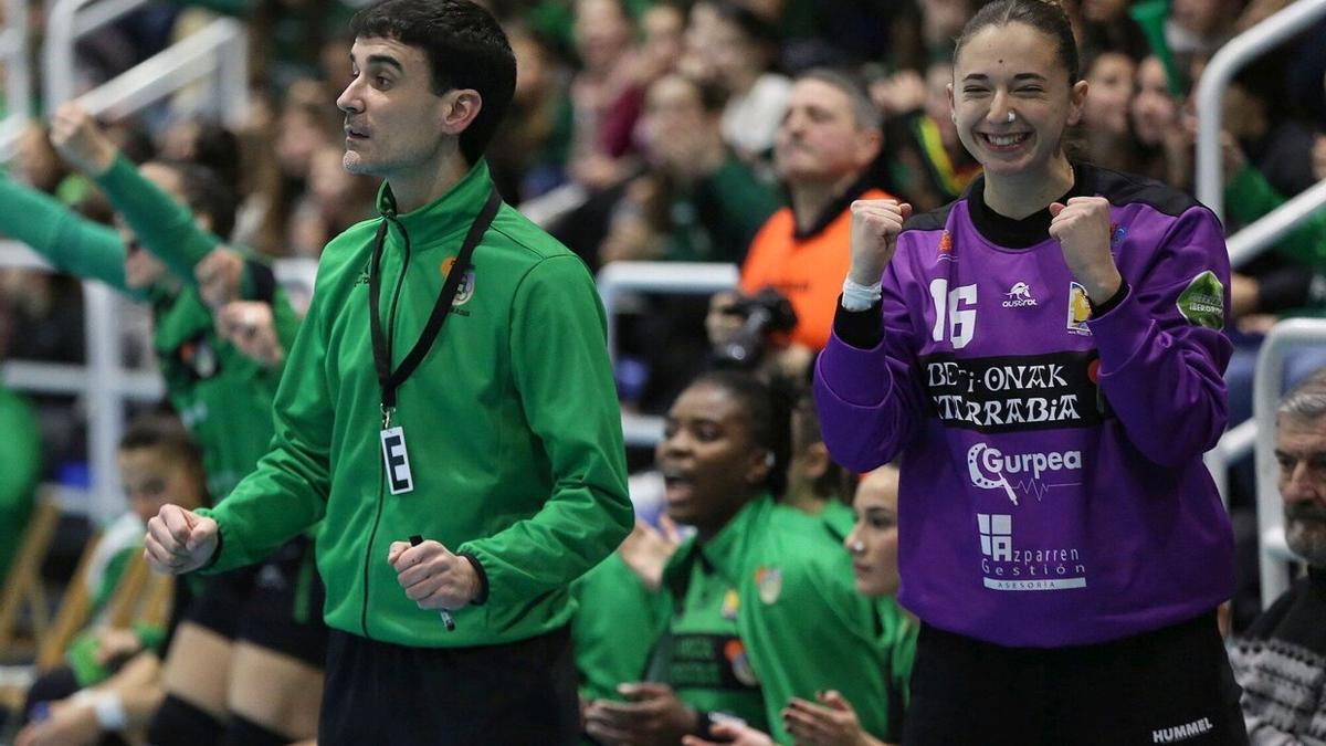 Etxeberria y Luzuriaga, en en el duelo de Copa ante el Rocasa.