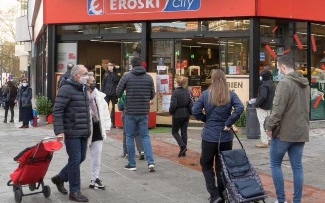 Imagen de un supermercado de Eroski en la capital vizcaina. Imagen de un supermercado de Eroski en la capital vizcaina.
