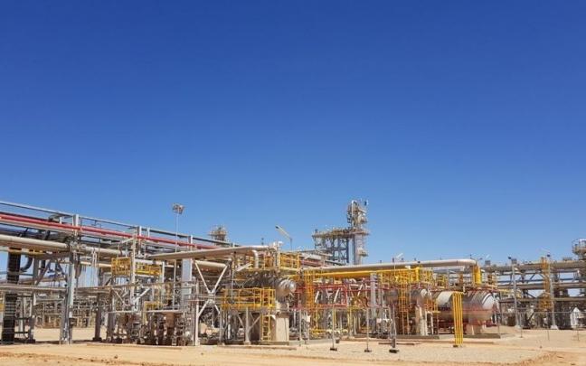 Imagen de archivo de un campo de gas en Argelia. Imagen de archivo de un campo de gas en Argelia.