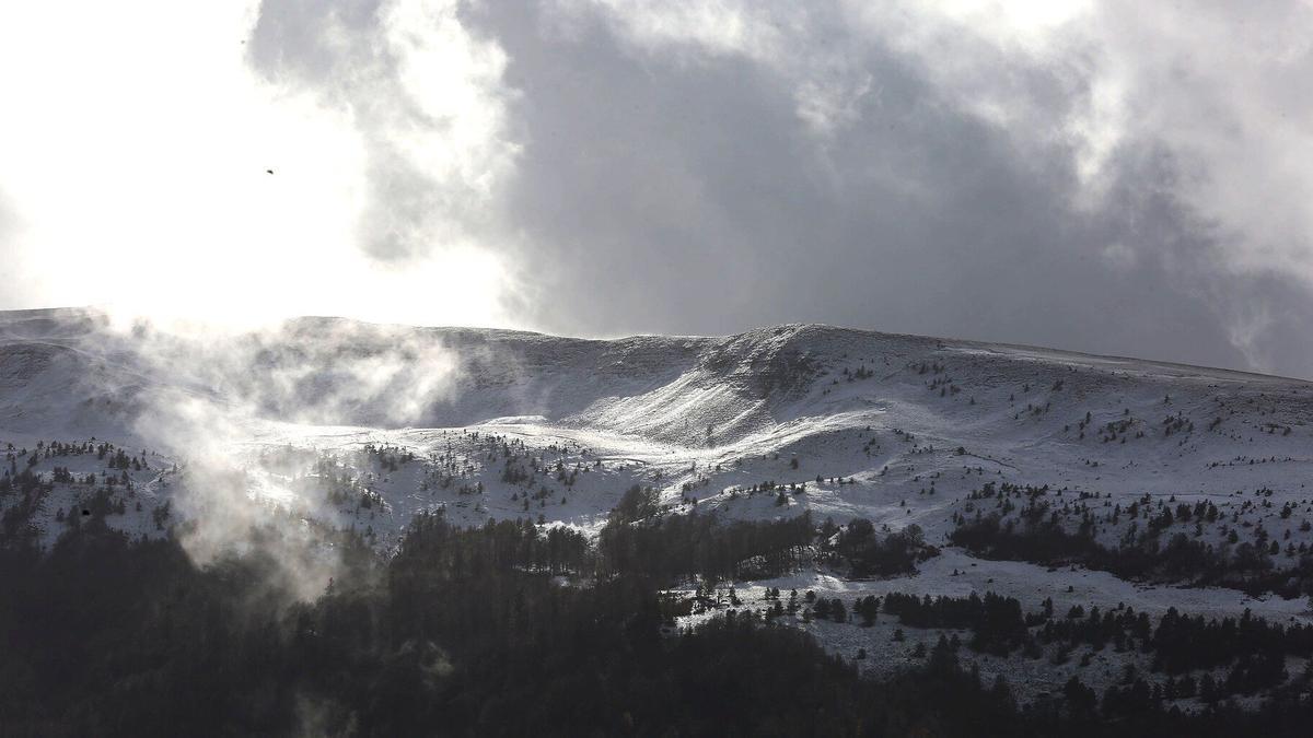 Precisamente este viernes volvió la nieve al Pirineo navarro