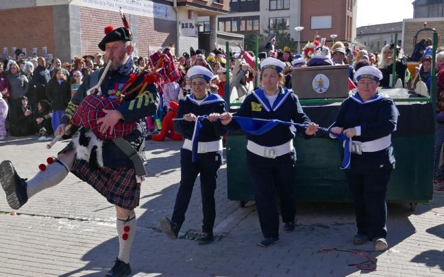 El cortejo fúnebre de Isabel II camino de la Abadía de Westminster pasó por Lekunberri. El cortejo fúnebre de Isabel II camino de la Abadía de Westminster pasó por Lekunberri.