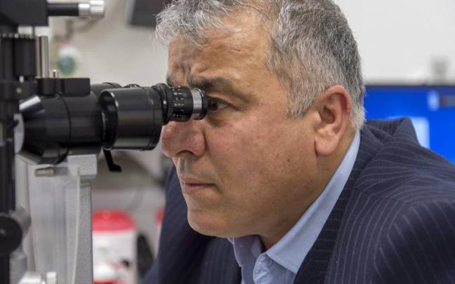 Es fundamental revisar el fondo del ojo en pacientes con diabetes. Es fundamental revisar el fondo del ojo en pacientes con diabetes.