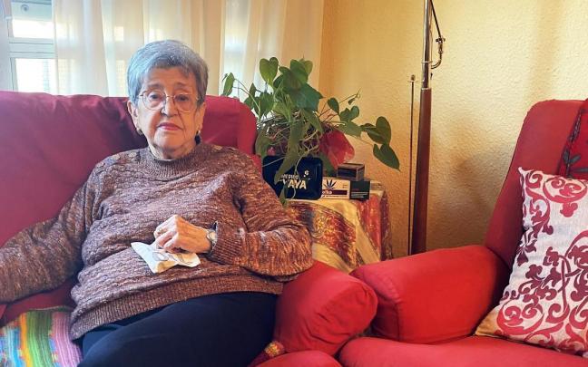 María Martínez tiene 91 años, los achaques propios de la edad y un nieto con interés por el mundo de CBD. María Martínez tiene 91 años, los achaques propios de la edad y un nieto con interés por el mundo de CBD.
