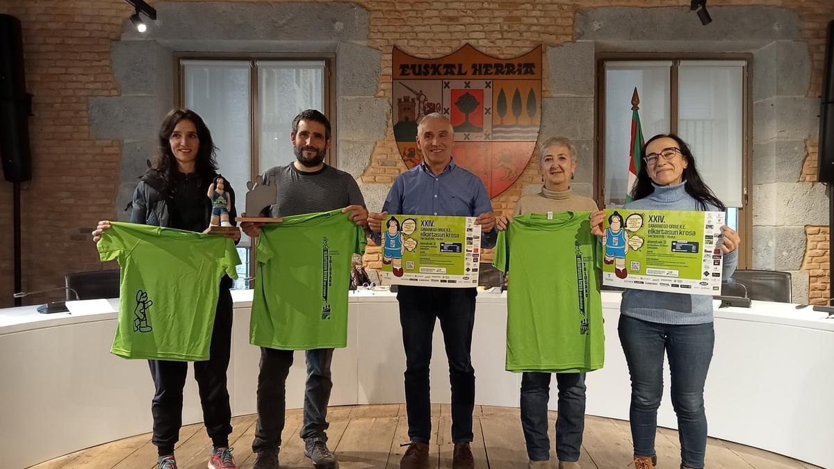 Presentación del Cross Solidario de Tolosa