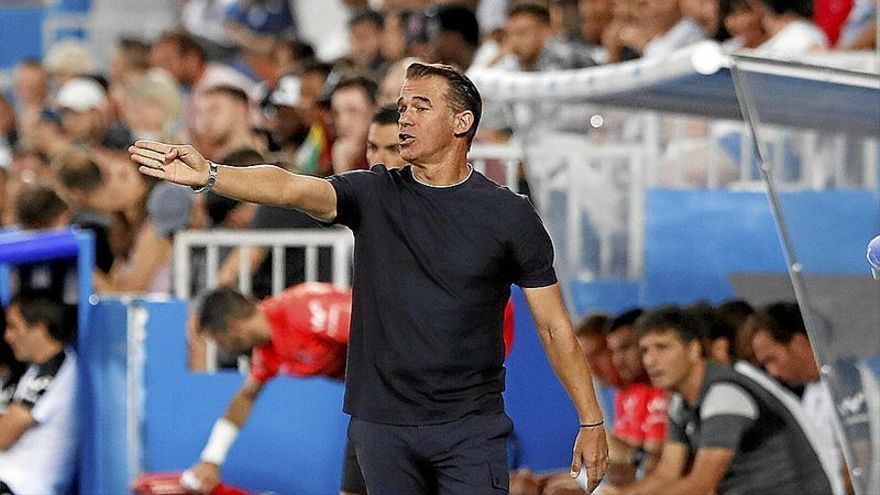 Luis García Plaza, durante el partido entre el Leganés y el Alavés de hace un mes.