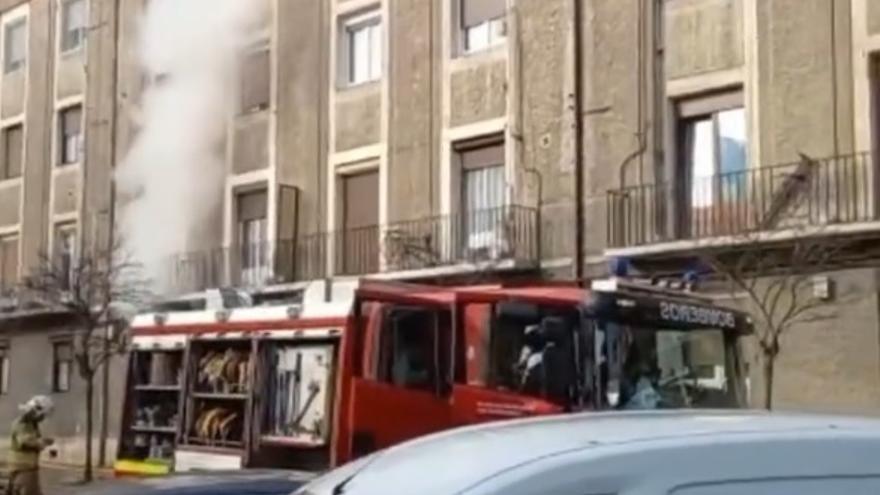 Los Bomberos en la calle Comandante Izarduy