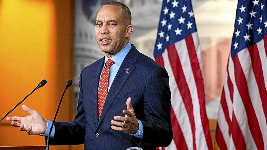 El discurso del congresista demócrata Hakeem Jeffries en la Cámara de Representantes sacudió las redes sociales.