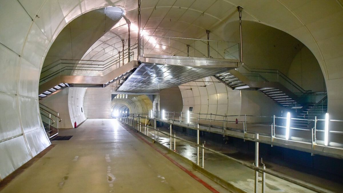 Interior de la futura estación de Benta Berri