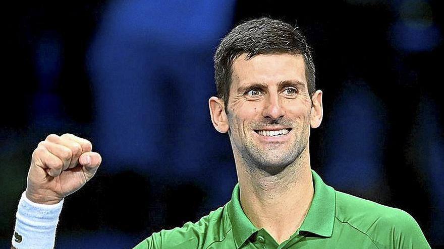 Djokovic celebra su triunfo de ayer ante Rublev en Turín. | FOTO: EFE