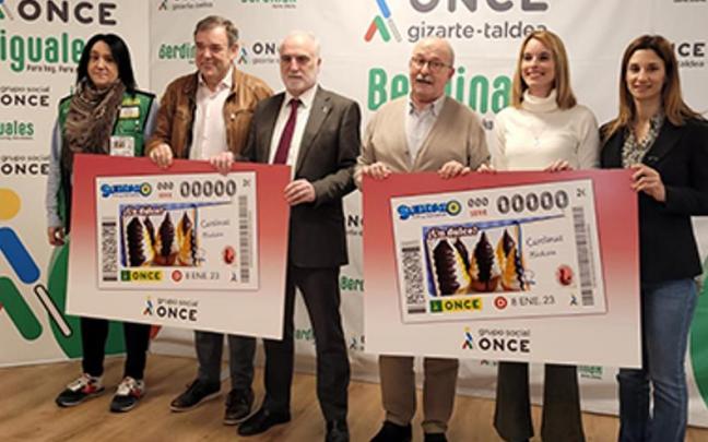 Presentación del cupón de la ONCE Presentación del cupón de la ONCE