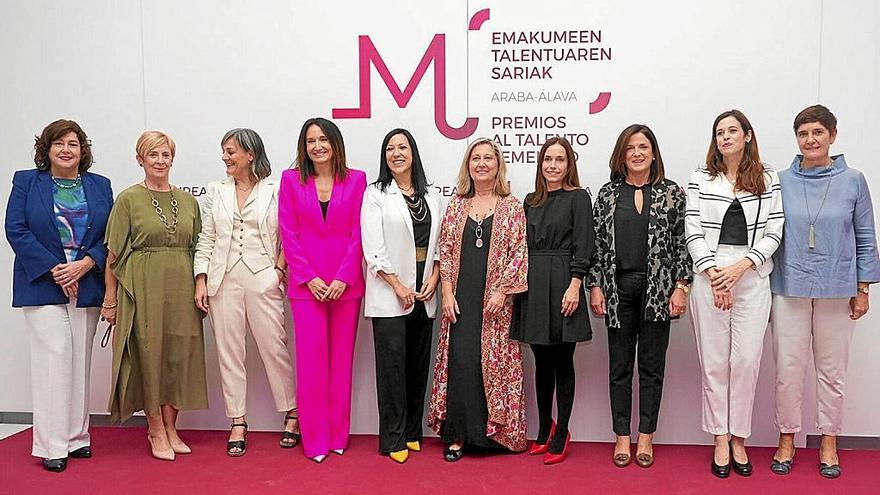 Reconocimiento al talento femenino