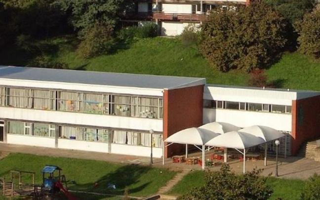 Exterior del Colegio alem&aacute;n de Bilbao.