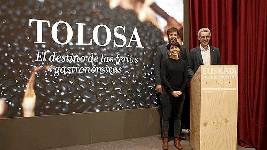 Representantes de Tolosa en la feria Fitur. | FOTO: N.G.