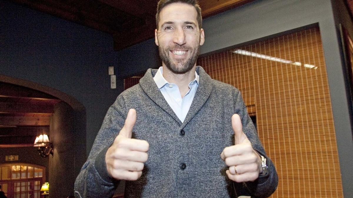 Sergi Vidal durante su visita a Vitoria en 2019 para recibir un homenaje